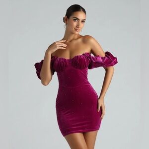 Windsor Rachael Velvet Faux Pearl Party Dress Magenta Small